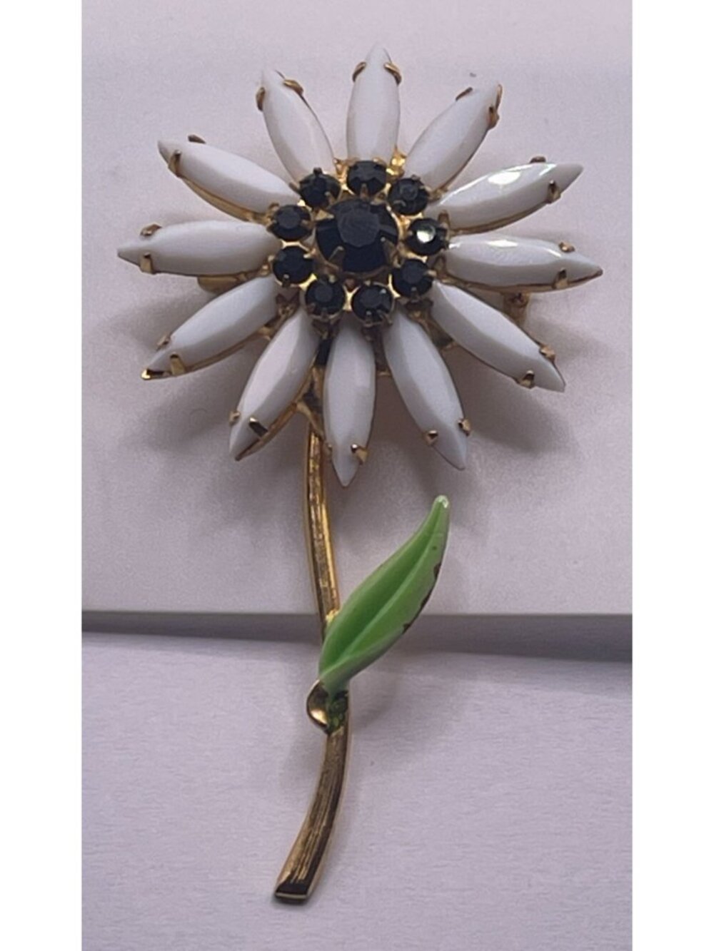 Vintage Designer Floral Glass Prong Set Daisy Costume Jewelry Brooch